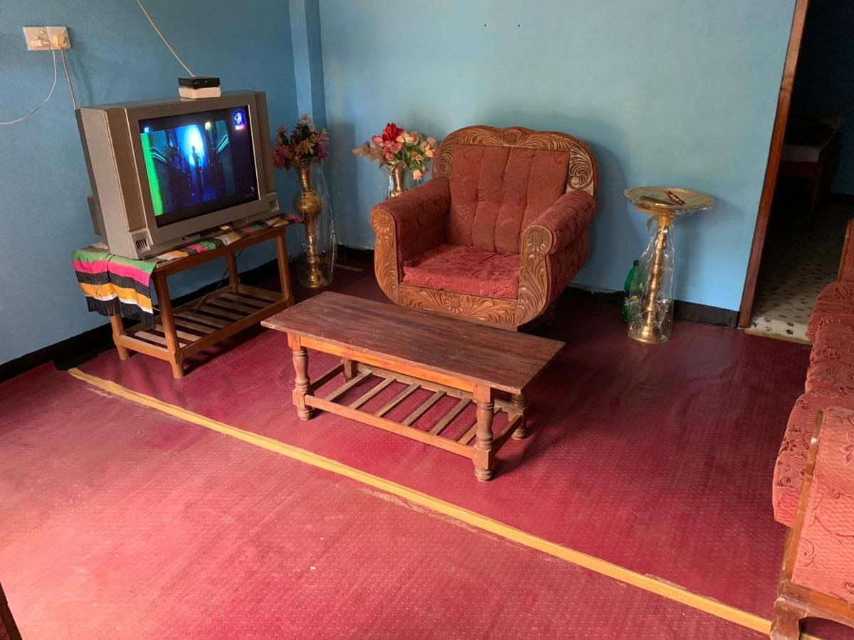 Hello Super Hostel Элла Экстерьер фото